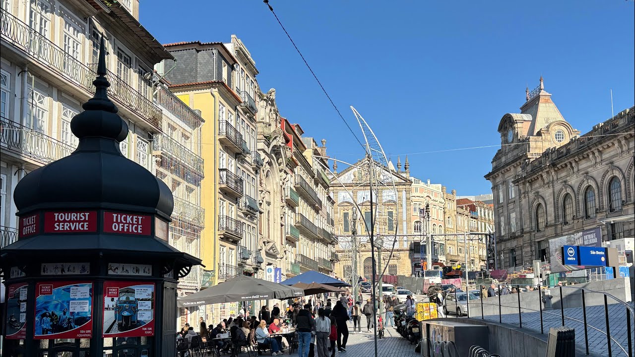 Portugal 25 Porto - Walking｜R. da Alfãndega｜R. de Mouzinho da Silveira｜R. das Flores