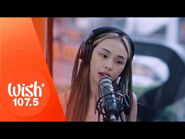 Maymay Entrata performs Amakabogera LIVE on Wish 107.5 Bus class=