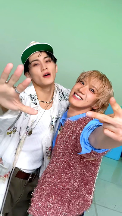 feels like #1999 w/ #TEN #MARK #마크 #1999 #MARK_1999 #李永钦 #텐#NCT #NCT127 #NCTDREAM #WayV #威神V