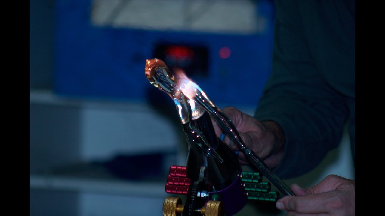 || REVERE GLASS || Robert Mickelsen Human Figure 2007 @revereglass