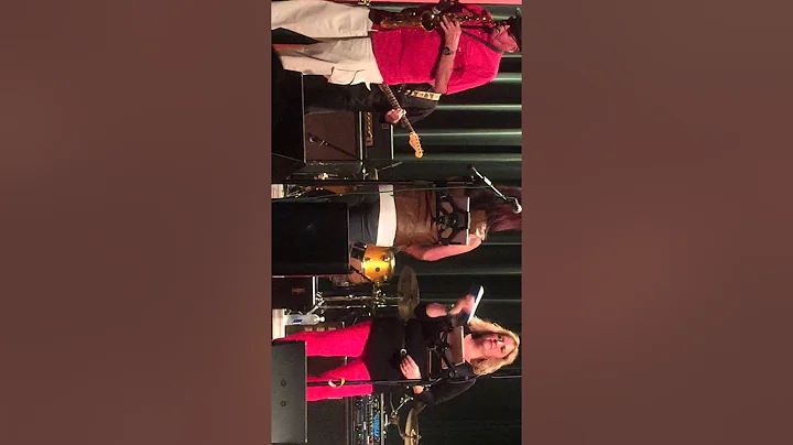Theresa Zaizar Beck with the Beatsmacks at Roxy Th...