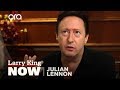 Capture de la vidéo Julian Lennon Recalls The Passing Of His Father: I Opened The Curtain, And Press Outside Everywhere