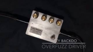 エフェクターセット lizzy backdo bloody red EPブースタ プロも認めた「Lizzy Backdo」、新宿店で遂に取扱い開始