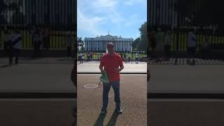 من أمام البيت الأبيض بواشنطن:المعارض المغربي مصطفى أديب في تحية للجزائر