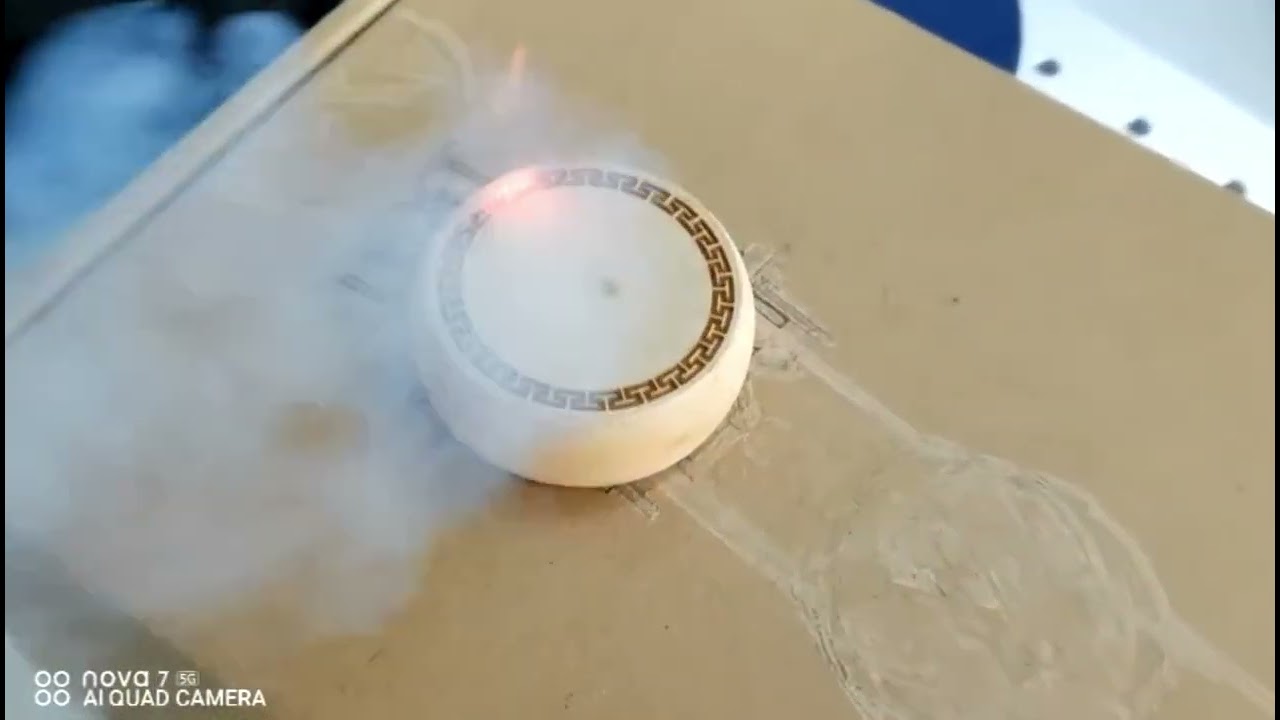 Laser marking machine, marking chess, can mark a variety of materials and mark a variety of styles