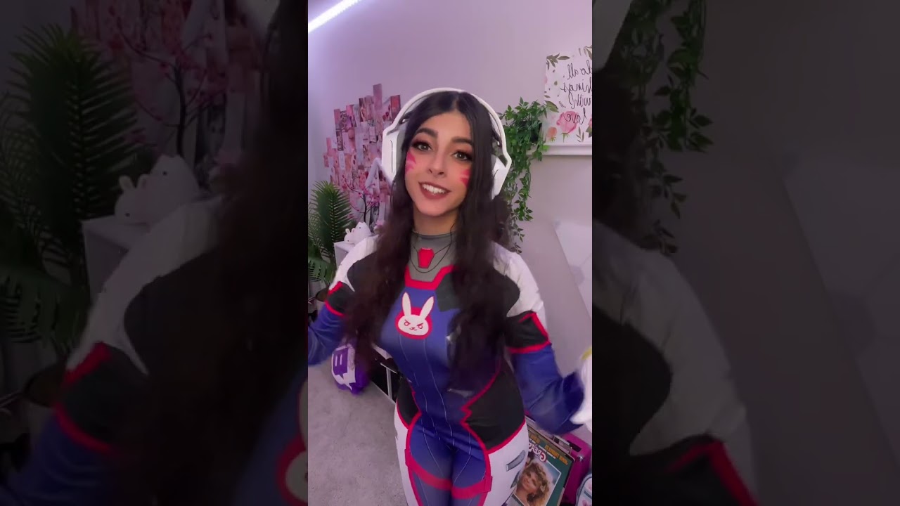 🥰🥰 #egirl #gamer #gamergirl #anime #shorts #twitch #dva #cosplay