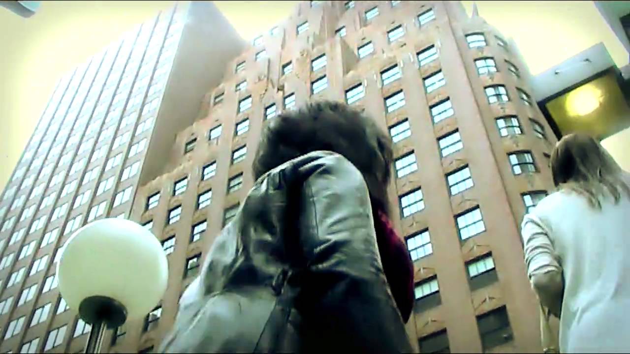 Mira Sonic High - NAKED - Official Video en YouTube Mira Sonic High - NAKED - Official Video en YouTube