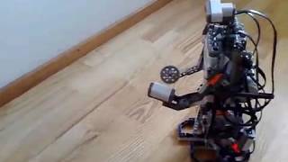 Mindstrom NXT AlphaRex walking and taking smooth turns/stop