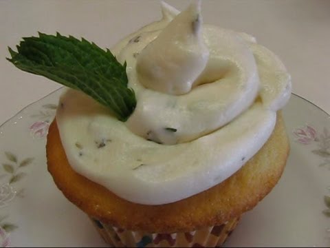 Betty's Mint Julep Buttercream Frosting