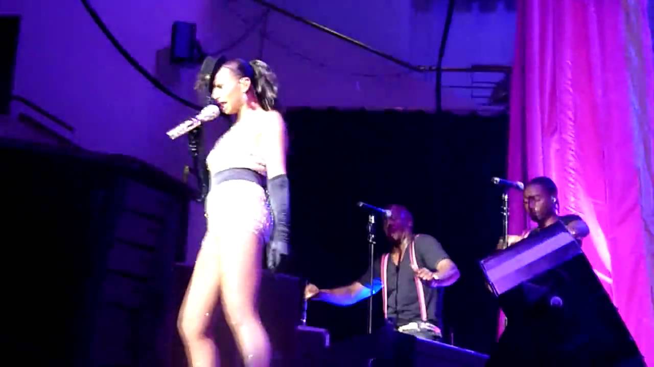 Alesha Dixon (HD) - Cinderella Shoe (The Alesha Show Tour 2009, Nottingham Royal Concert Hall)