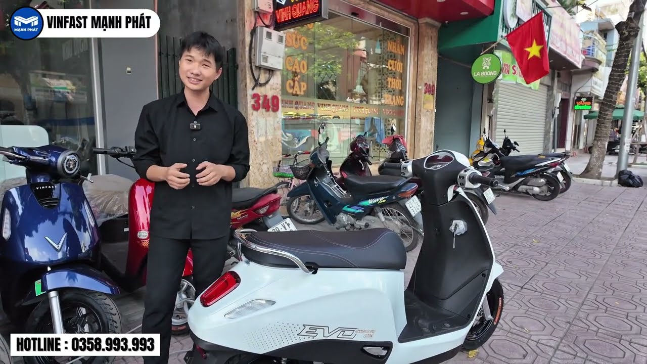 Đánh Giá Xe Điện EVO GRAND LITE Mới Nhất 2025 Cực Chi Tiết - Có thể lắp 2 Pin