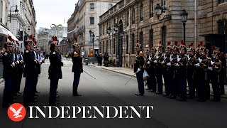 Live: British soldiers join changing of the guard in Paris to mark Entente Cordiale anniversary