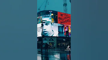 ليه انت دايما فى بالى 