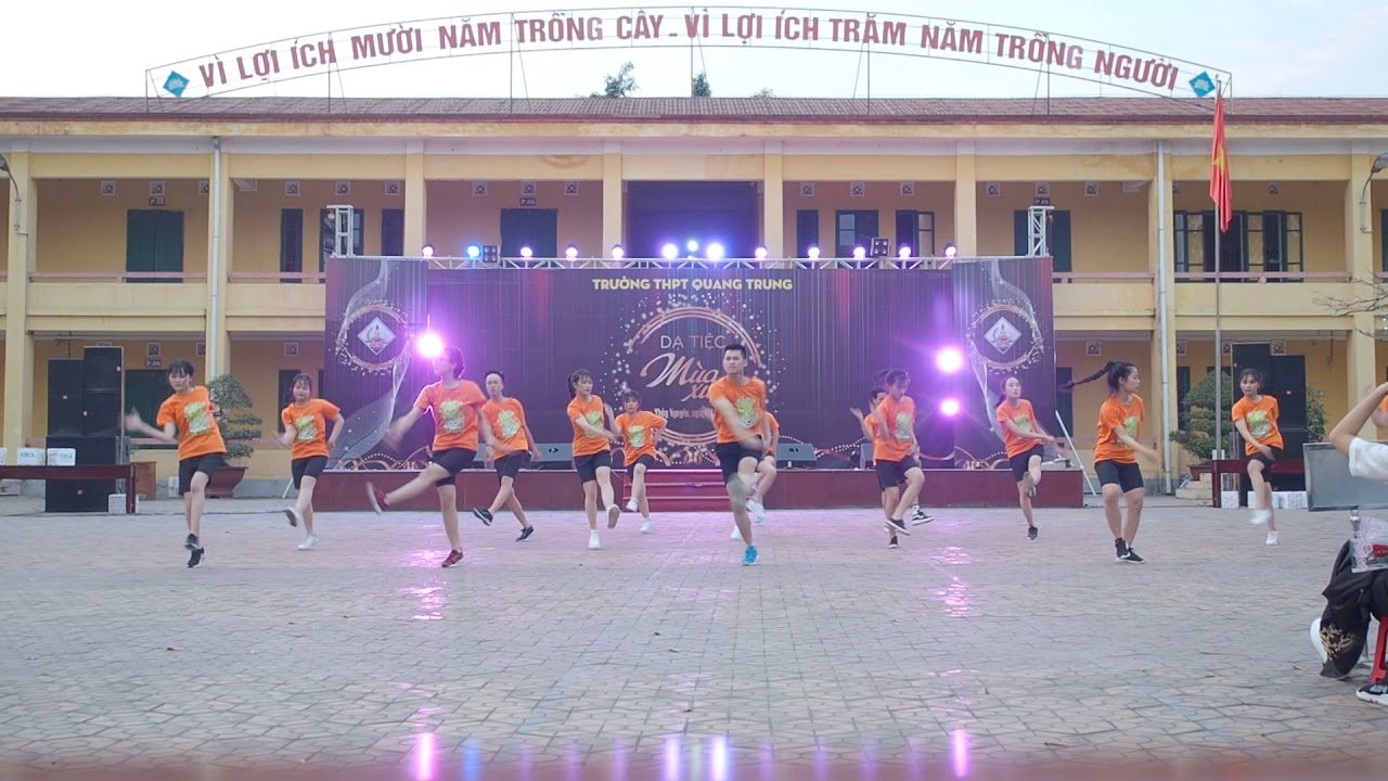 Flashmob 12C7 - Tiết mục xuất sắc + Được yêu thích nhất