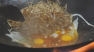 Wok Fried Spicy Dark Noodles • Char Kway Teow【炒粿条】| Malaysia Street Food Meldrum Walk