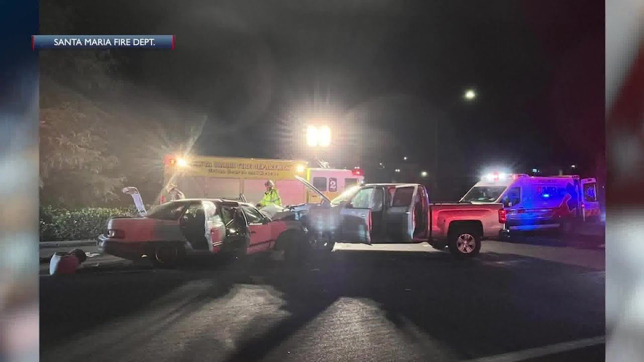 Two people hospitalized after car crash in Santa Maria early Sunday ...