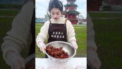 Who could resist this freshly mixed handmade moldy tofu Its soft and fluffy texture#Fermen