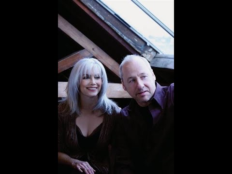 Right now - Mark Knopfler and Emmylou Harris - 2006 tour