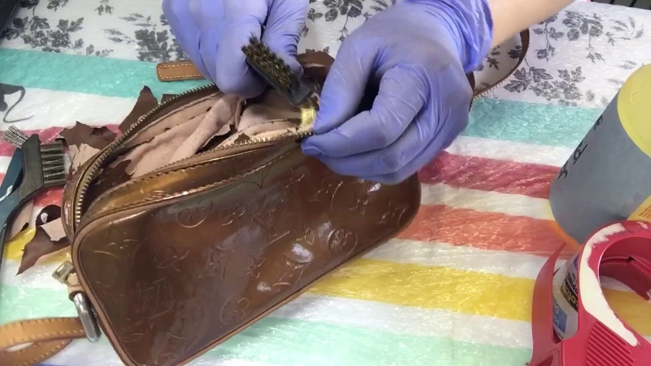 how to clean a DRY peeling lining of a LV bag (part one) 
