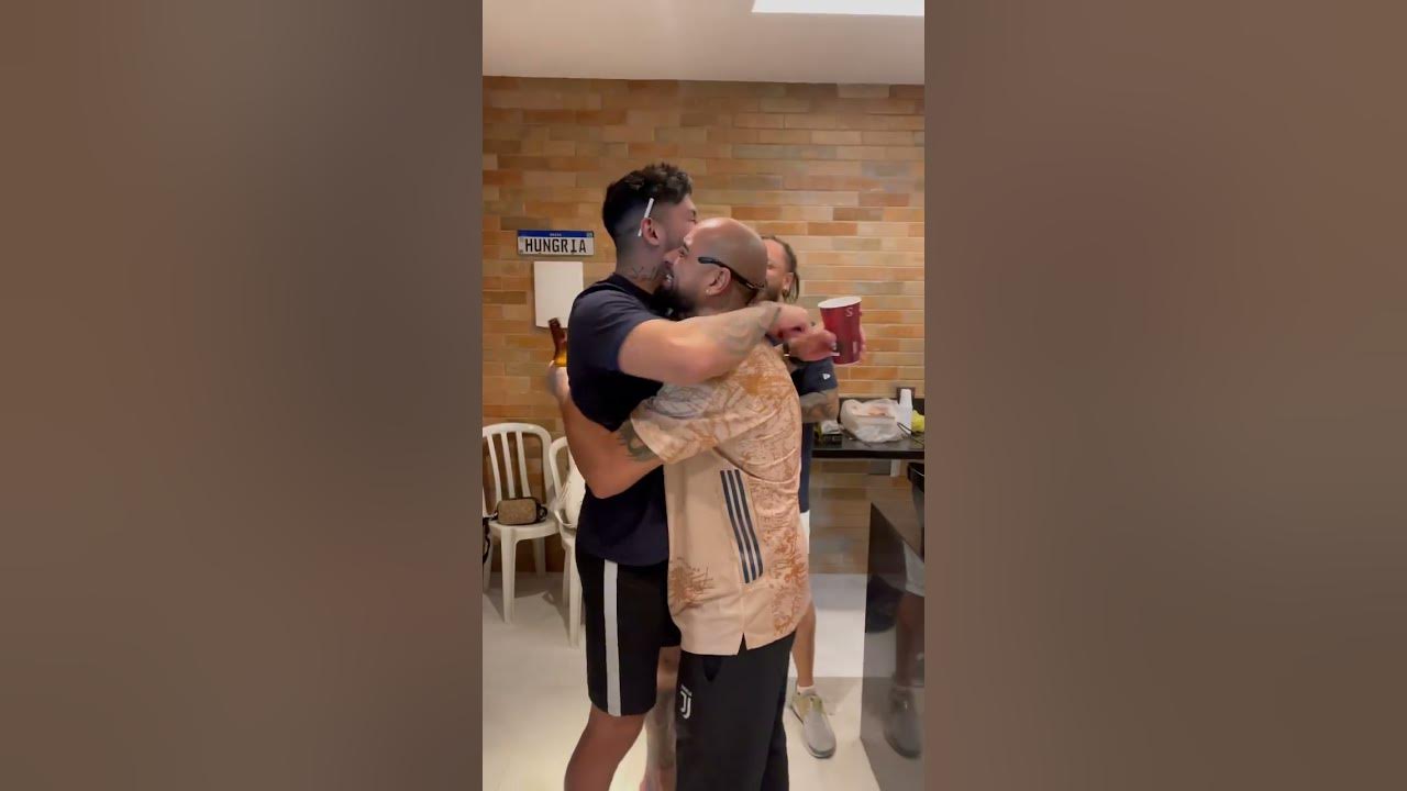 Hungria Hip Hop e Tribo da Periferia juntos "Que Deus abençoe o Rolê" Part 1