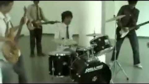 Daun Band - Menjadi Mataku
