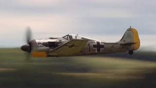 Focke-Wulf Fw190 flypasts at Flying Legends 2009 (Flug Werk Replica)