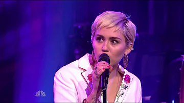 Miley Cyrus - 50 ways to leave your lover - at Saturday Night Live