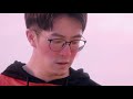 美女抓住小伙胳膊 小伙瞬间脸红了 优优青春剧场YoYo Fun Station 美女抓住小伙胳膊 小伙瞬间脸红了 优优青春剧场YoYo Fun Station