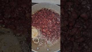 frijoles machacados fritos para el desayuno #ElSalvador #choteando503