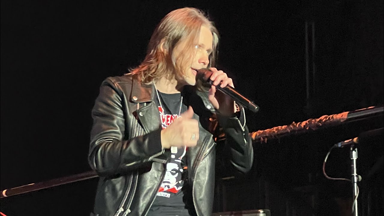 Slash - Rocket Man - London Wembley 2024 - SMKC - YouTube