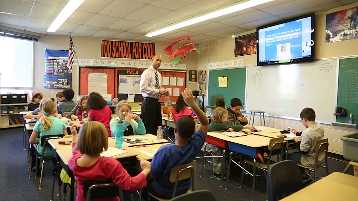 Raw video: Orendorf elementary teacher Marcus Bill...