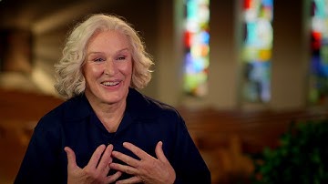 Father Figures - Itw Glenn Close (official video)