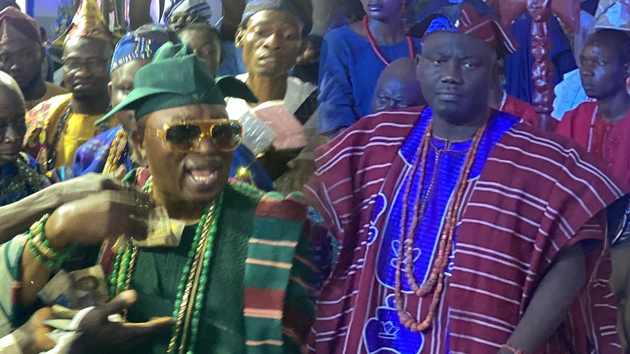 Moment Oluwo Of Iwo And Alaafin Of Oyo Step On The Dance Floor At Oluwo's 10th Year Anniversary 