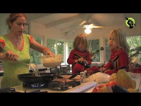 Mother's Day Banana Pancakes Recipe : Tamra Davis ...