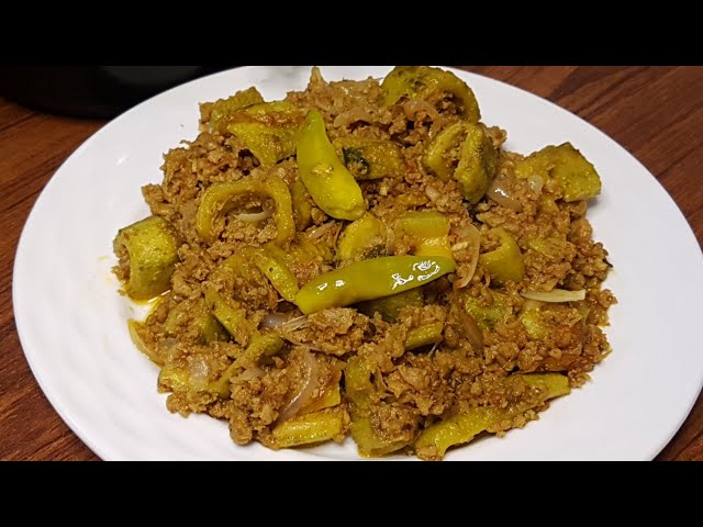 Keema Bhare Karelay (Bitter Melon Stuffed With Minced Chicken) Recipe - NYT  Cooking