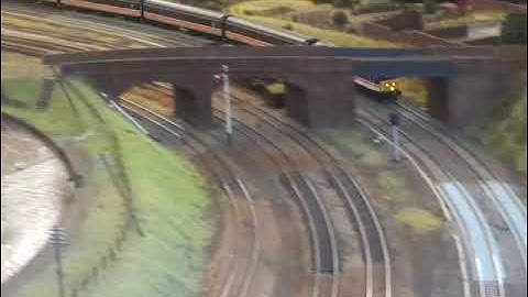 The BACHMANN is, BR Class 47 InterCity Swallow No.47828 was running on OO Gauge Layout. (V4)