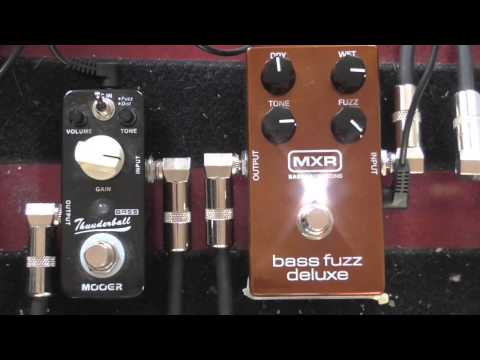 Mooer Thunderball vs MXR bass fuzz deluxe