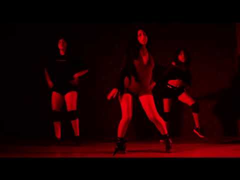 SEXY DANCE - Hillary Durand