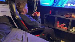 Til bake på YouTube 4 år senere og sjekk ut de gamle videoene på Linda Andersen 