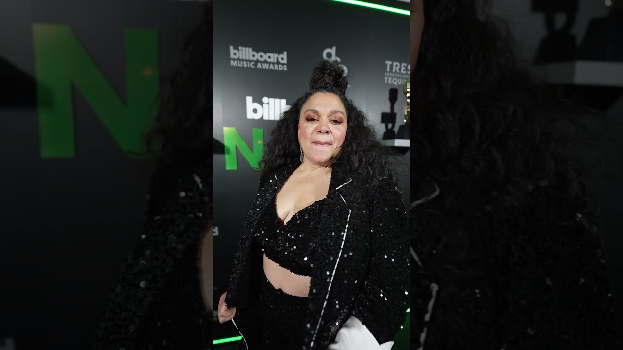 ✨ Michelle Buteau owning the 