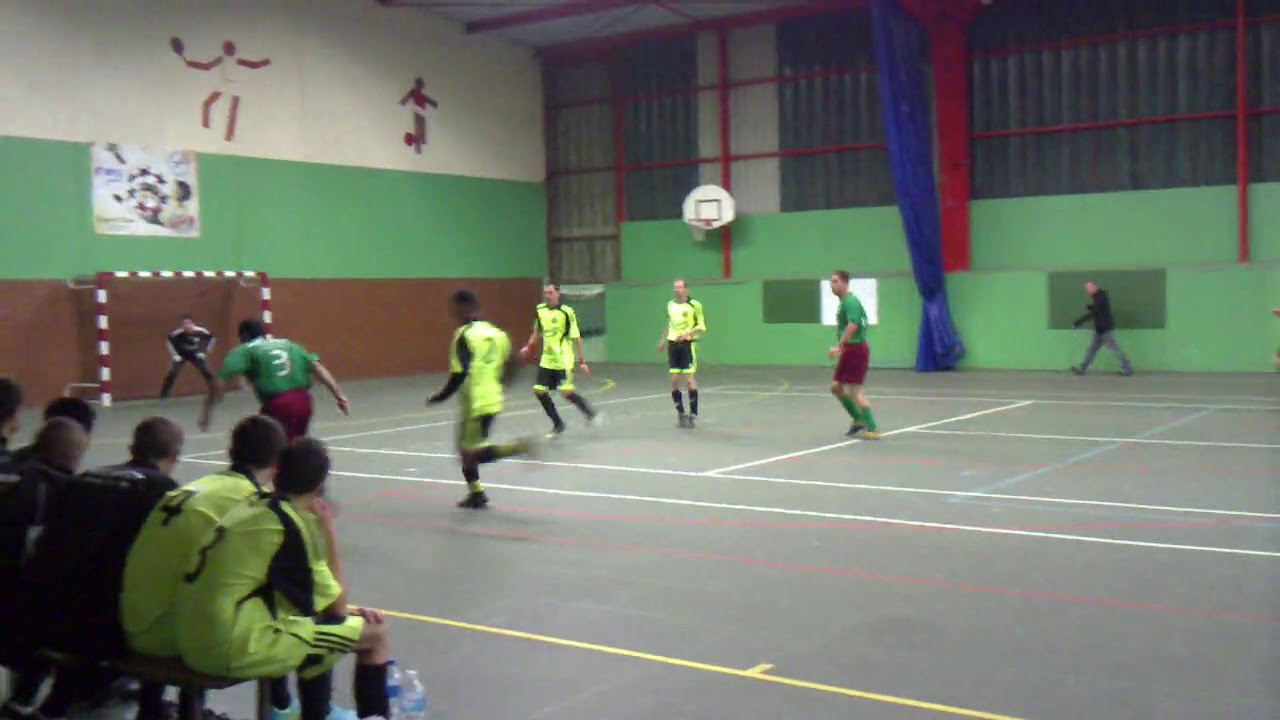 But Aurélien Ricard (Futassmon2-Le Poiré2 2010/2011) - YouTube