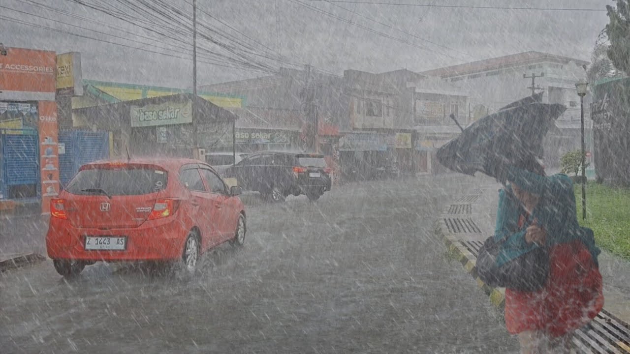 Безумный ливень! Райская деревня разрушена самым сильным ливнем и штормом в Азии! 😴
