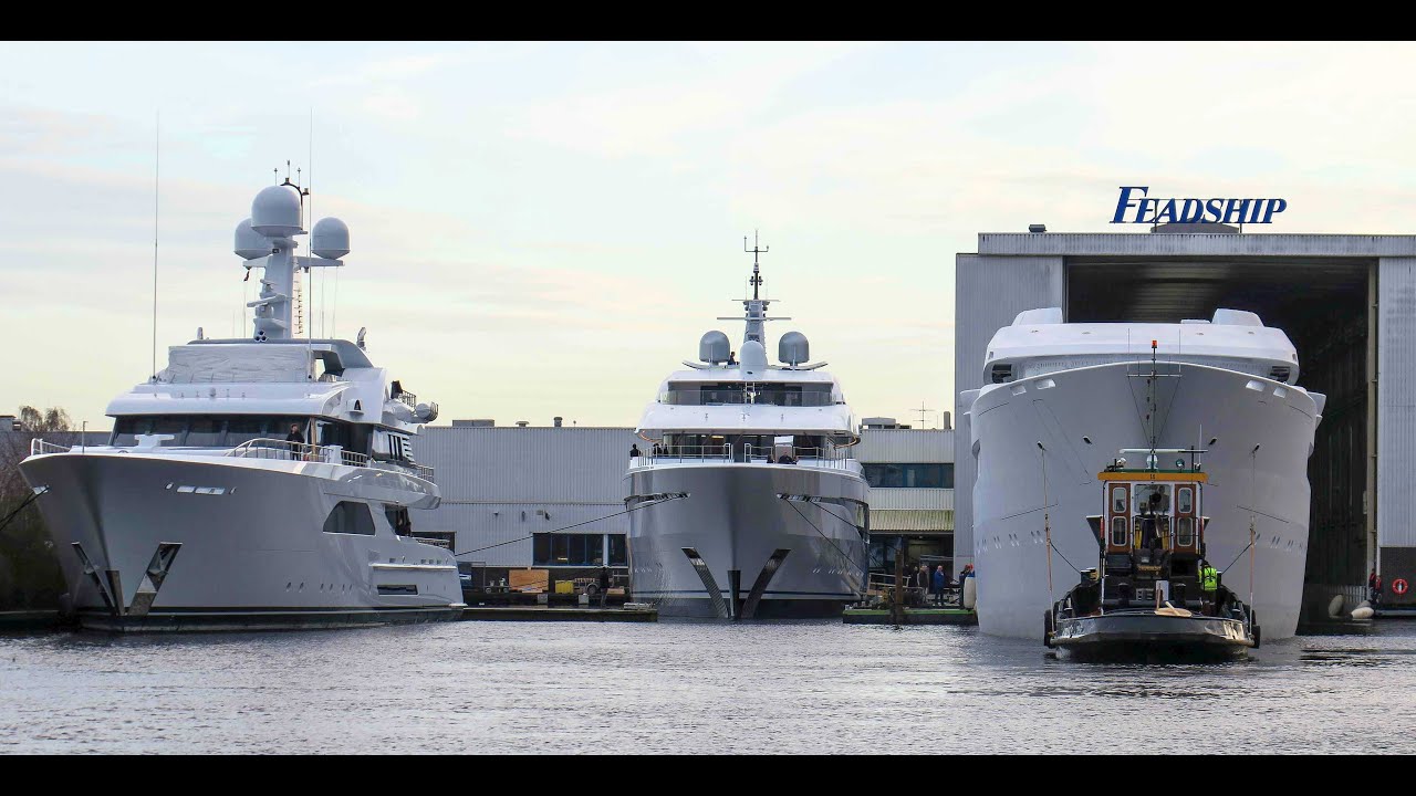 Feadship's 76.5m/ 251ft Boardwalk on transport - YouTube