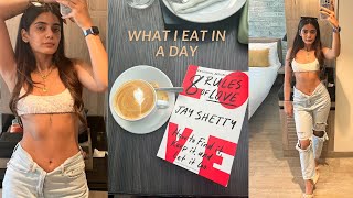 WHAT I EAT IN A DAY - While travelling