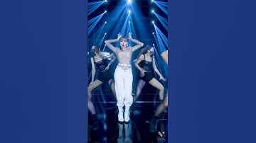 Blackpink lisa dancing bts member Jungkook reaction to wow #trending #vairalshort #shortfeed #foryou