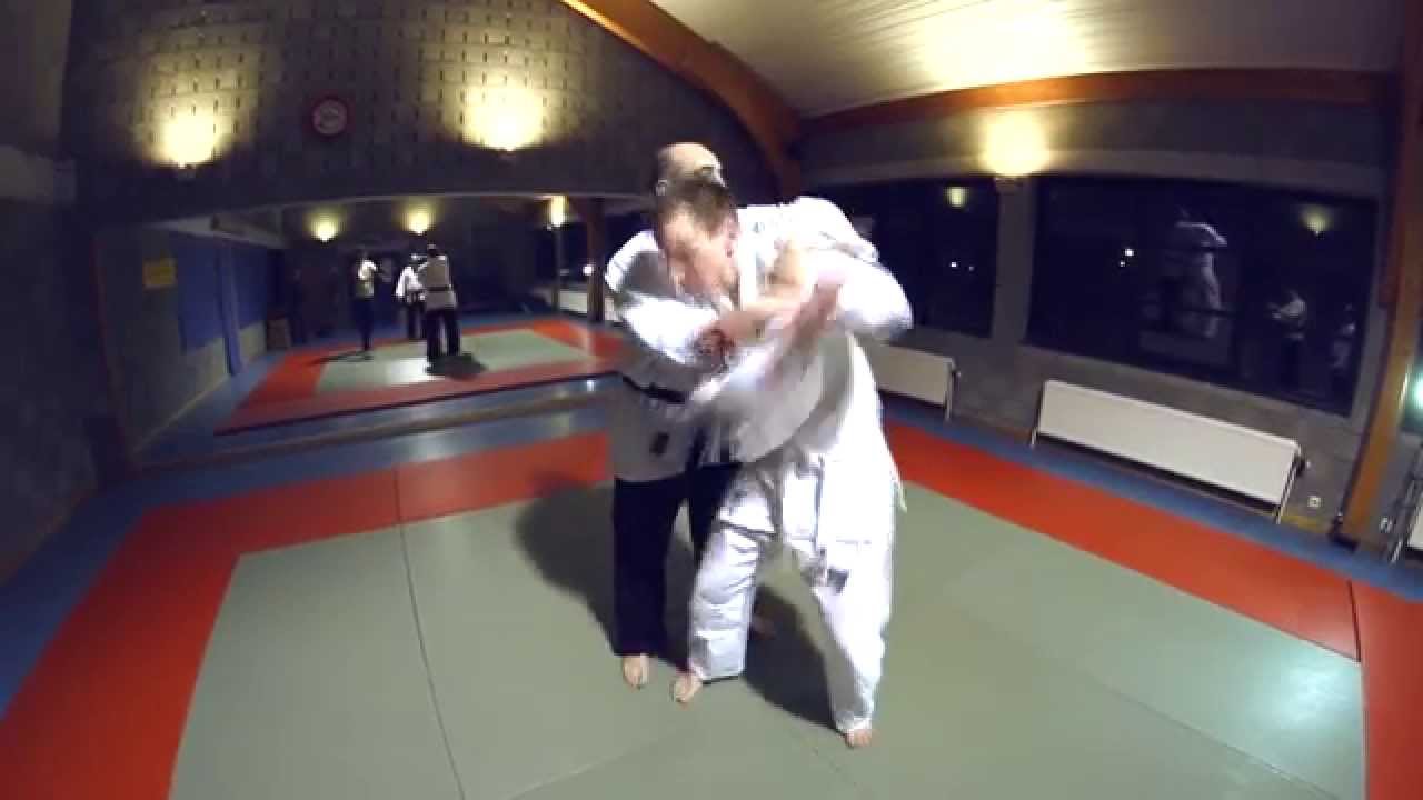 Technique de Aiki Jutsu #1