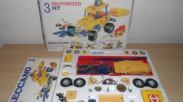 VINTAGE RARE 1978 MADE IN ENGLAND MECCANO SET WITH INSTRUCTIONS AND MOTOR