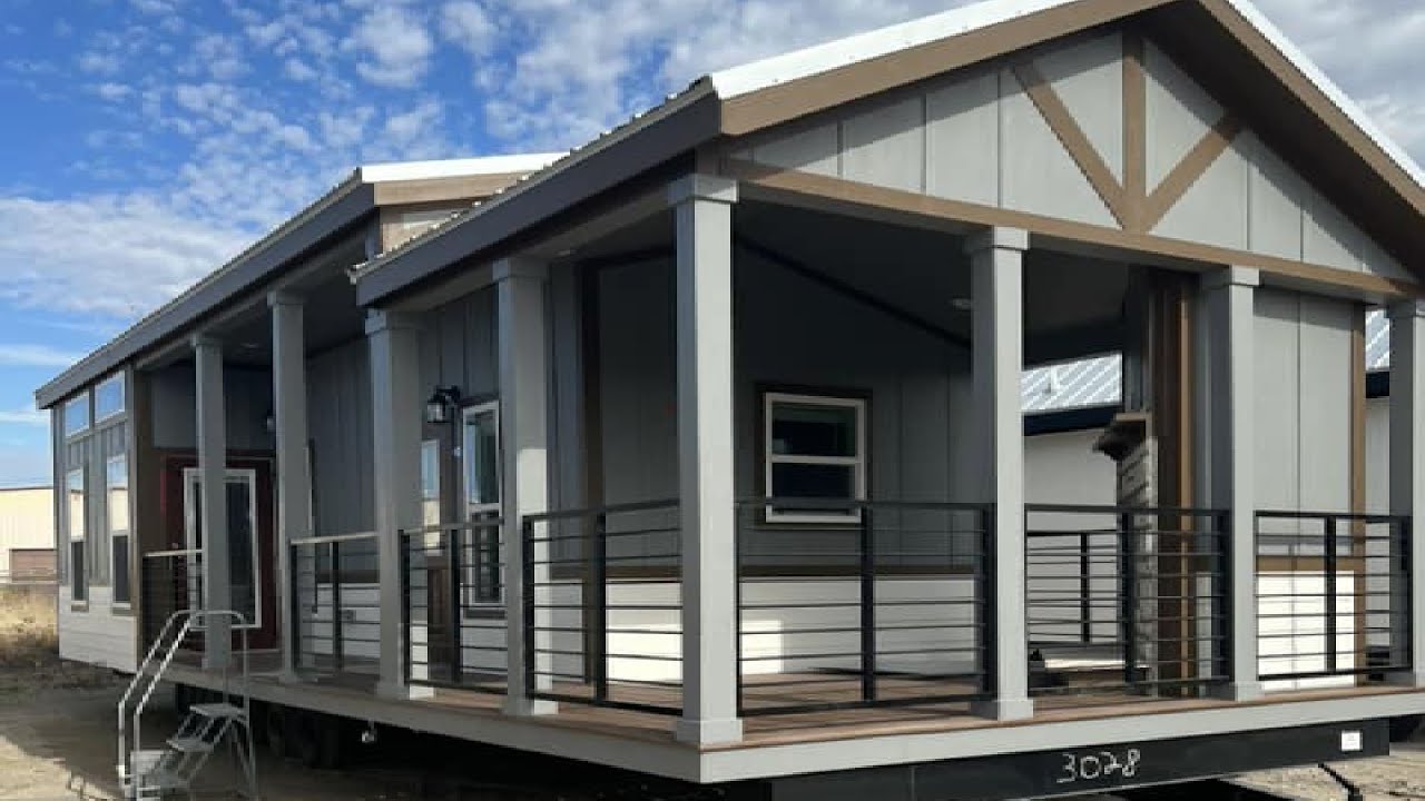 AMAZING STUNNING APS-523 PARK MODEL FROM FACTORY SHOWCASE HOMES - YouTube