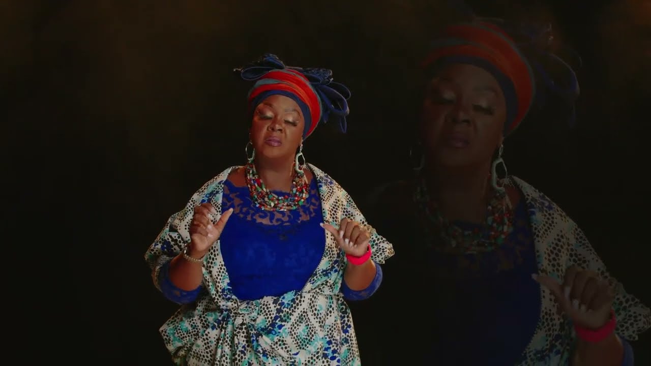 Twainua Macho - Rev Kathy Kiuna