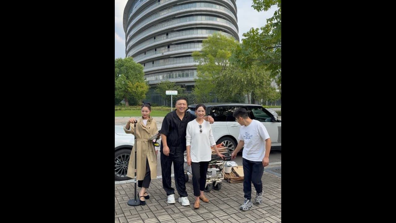 秋天到了，周末和家人们来一场露营，让山间的风，吹走平日的忙碌，只留下彼此陪伴的温暖。